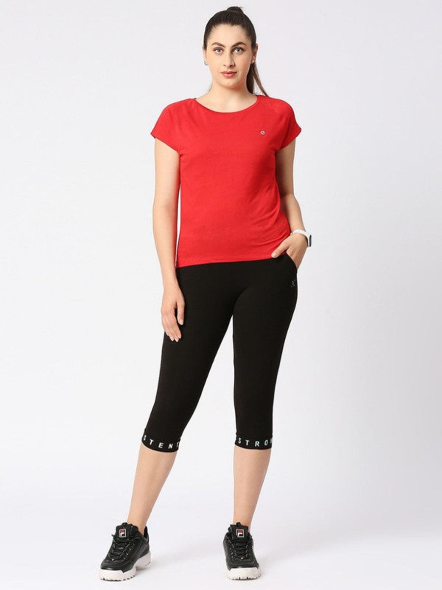 Sportswear Lovable | Women Solid Top - Inner Flow-Cr Red