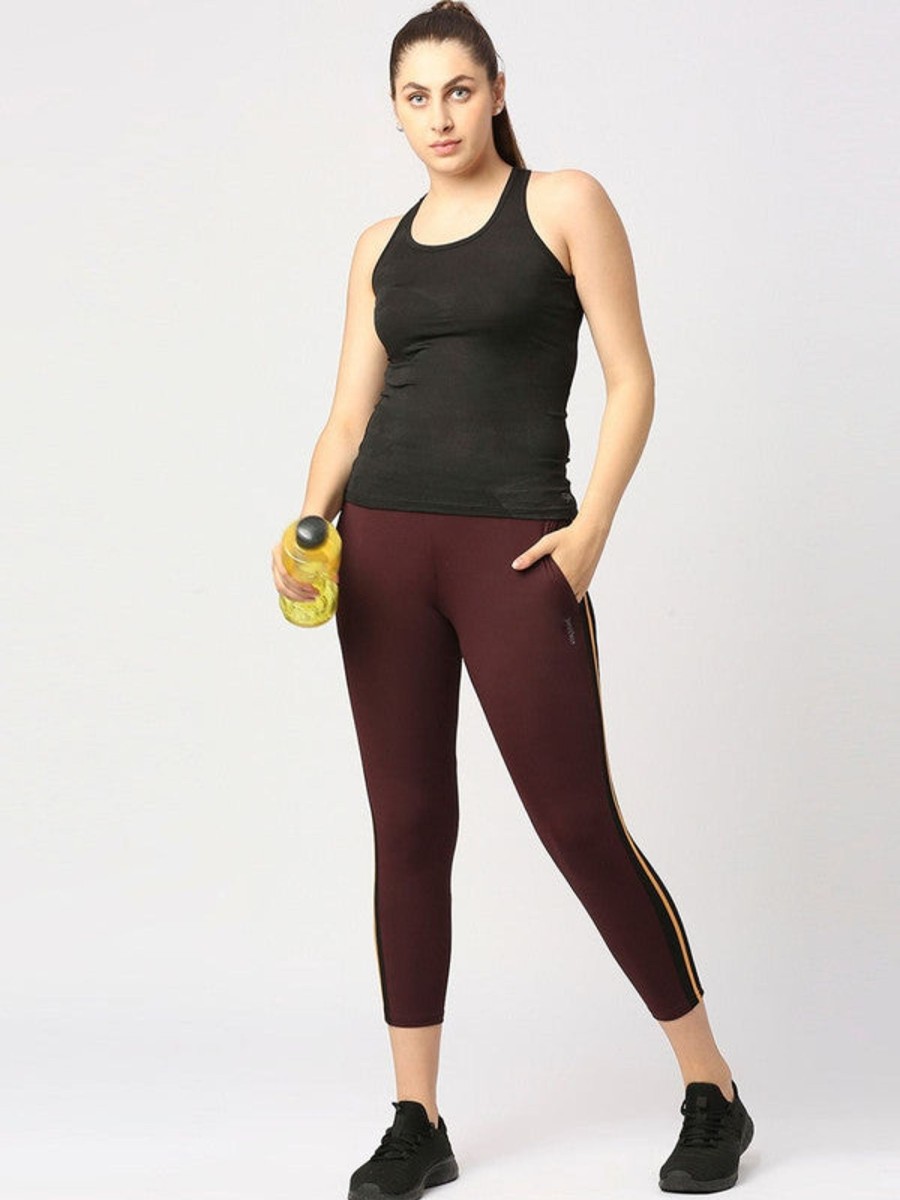 Sportswear Lovable | Women Solid Top - Adventure Racer Back-Bk Black