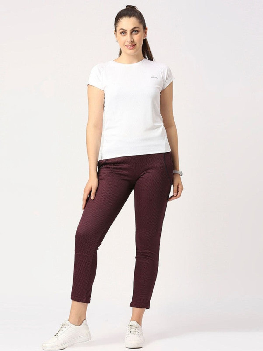 Sportswear Lovable | Women Solid Top - Adventure Tee Mk-Wh White