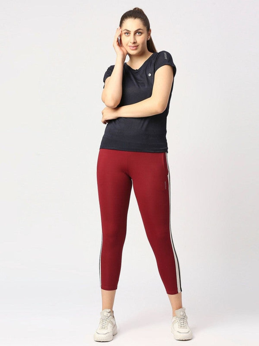 Sportswear Lovable | Women Blue Solid Top - Inner Flow-Nb Navy