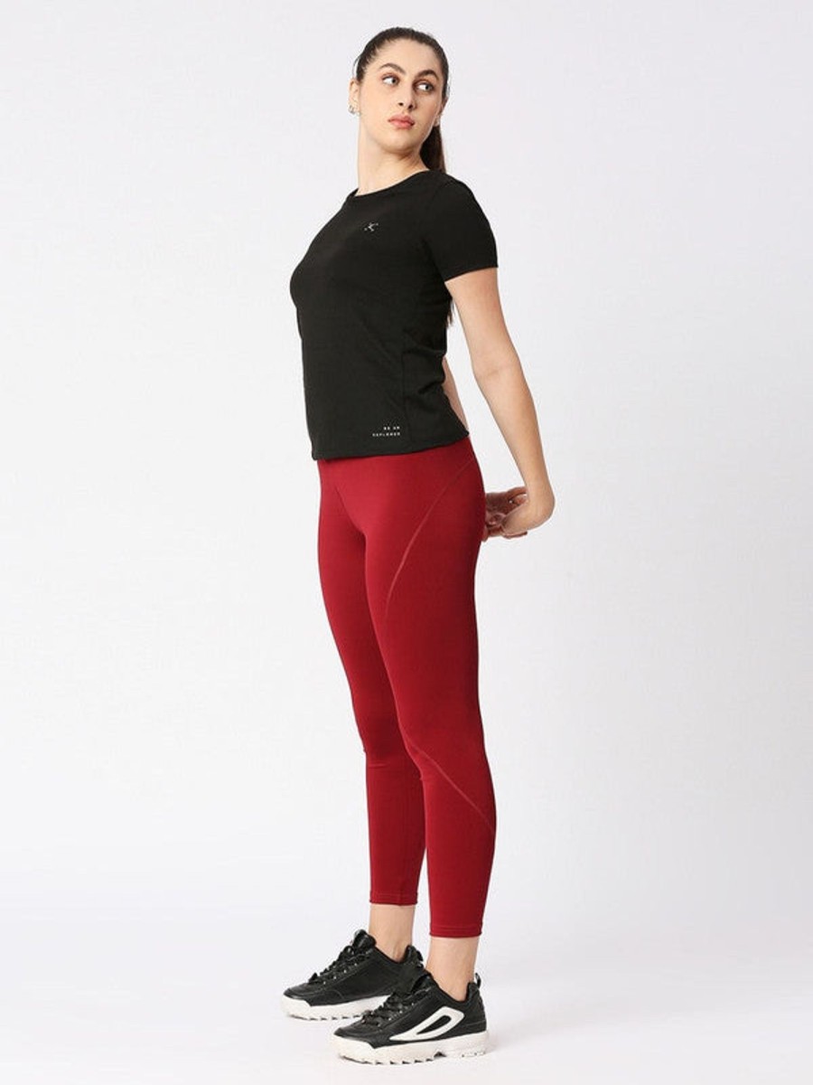 Sportswear Lovable | Women Solid Top - Crescent Crew-Bk Black